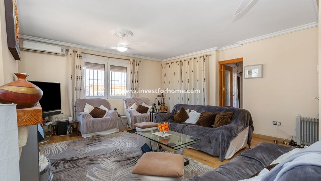 Verkoop - Villa - Torrevieja - Los Balcones