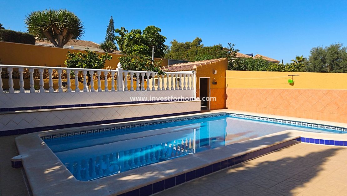 Verkoop - Villa - Torrevieja - Los Balcones