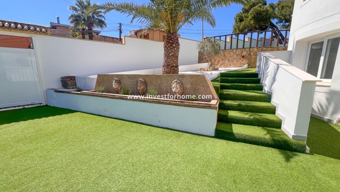 Verkoop - Villa - Torrevieja - Los Balcones