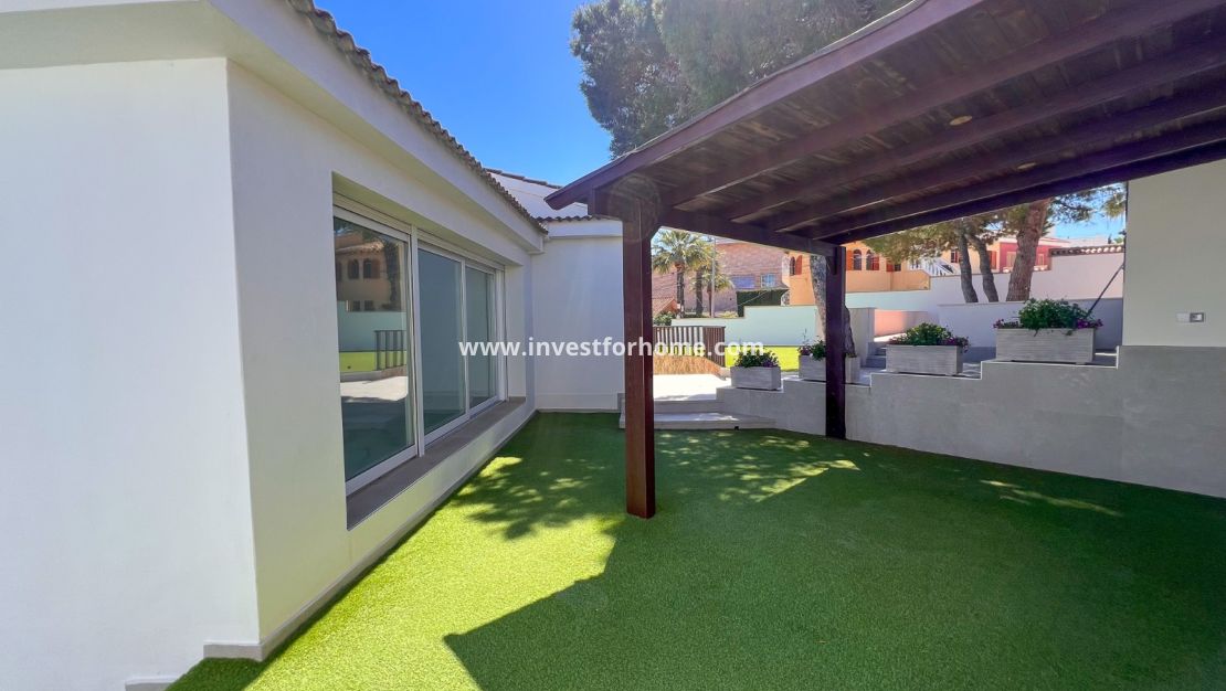 Verkoop - Villa - Torrevieja - Los Balcones
