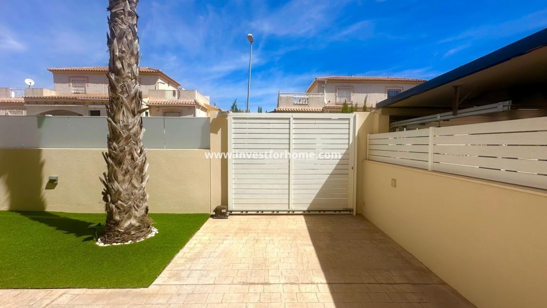 Verkoop - Villa - Torrevieja - Miramar - Torre Del Moro