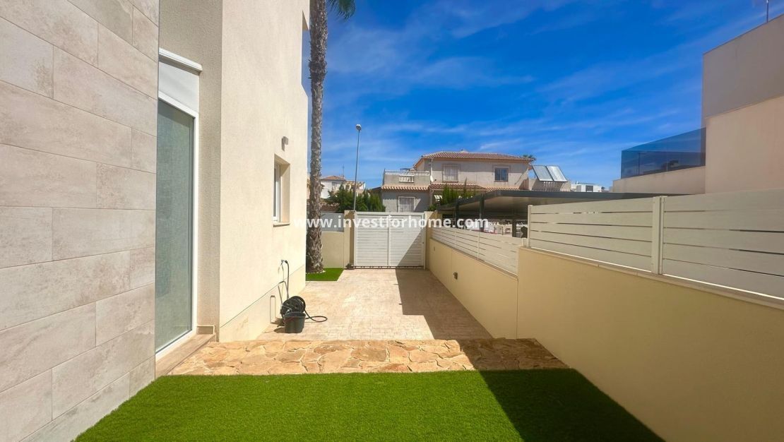 Verkoop - Villa - Torrevieja - Miramar - Torre Del Moro