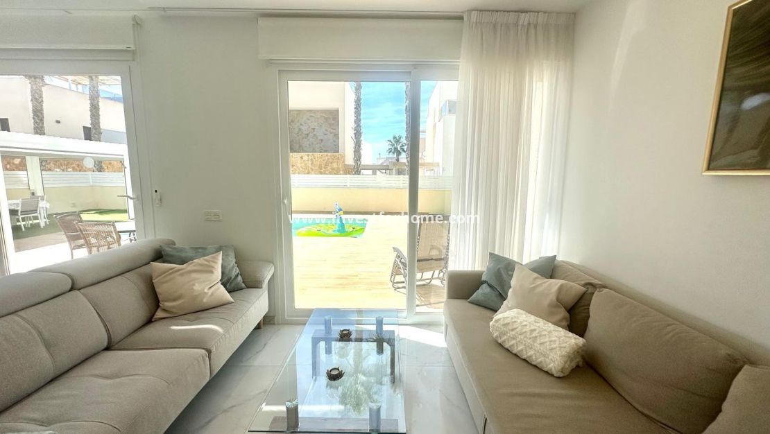 Verkoop - Villa - Torrevieja - Miramar - Torre Del Moro
