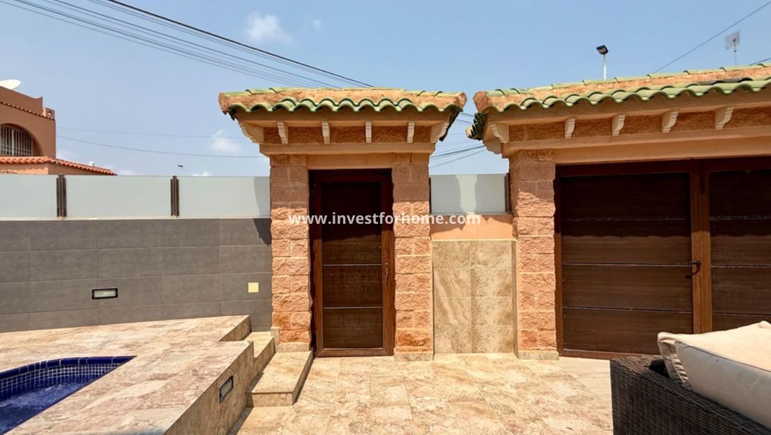 Verkoop - Villa - Torrevieja - Nueva Torrevieja - Aguas Nuevas