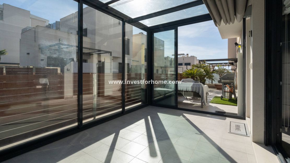 Verkoop - Villa - Torrevieja - Nueva Torrevieja - Aguas Nuevas