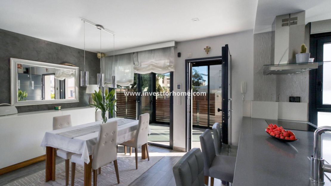 Verkoop - Villa - Torrevieja - Nueva Torrevieja - Aguas Nuevas