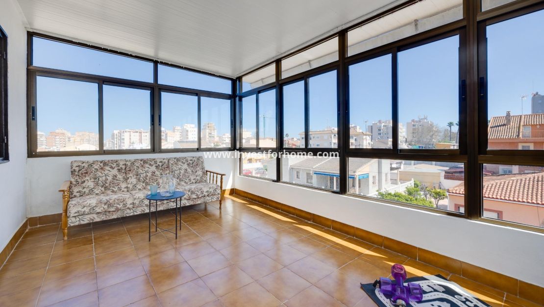 Verkoop - Villa - Torrevieja - Nueva Torrevieja - Aguas Nuevas