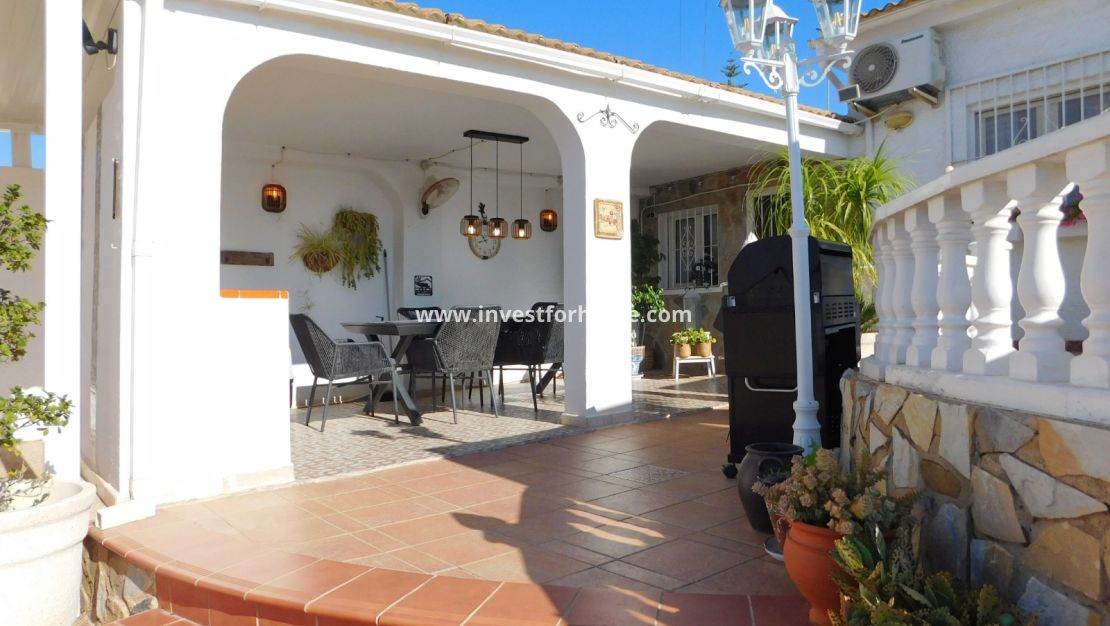 Verkoop - Villa - Torrevieja - San Luis