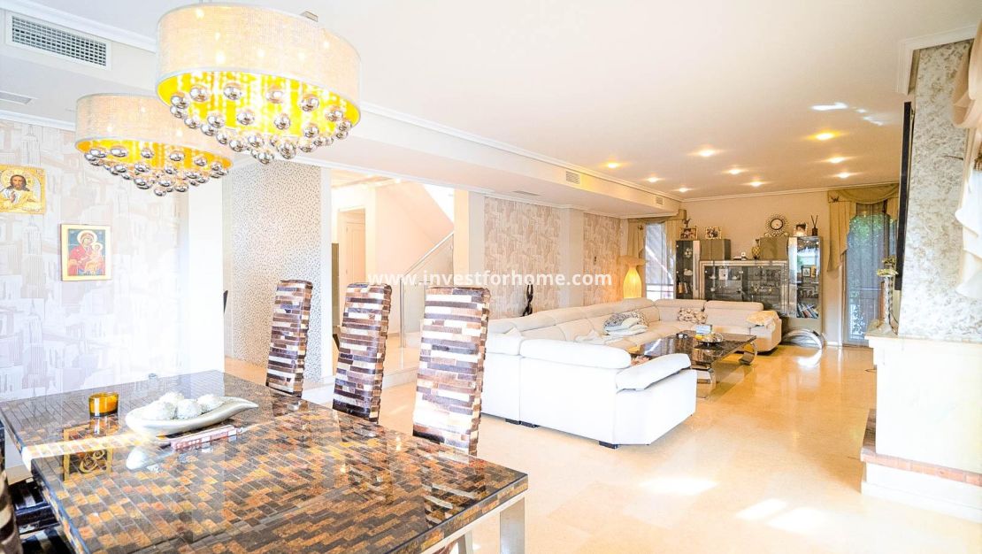 Verkoop - Villa - Torrevieja - Torrelamata - La Mata