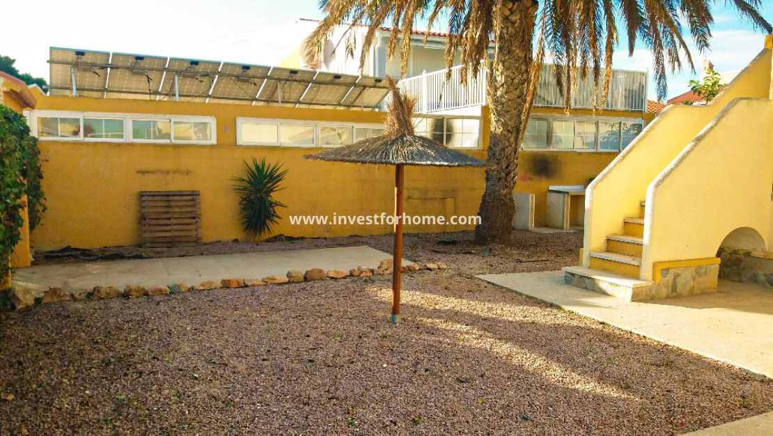 villa, a vendre, la florida, la siesta, la torreta, avec jardin, solarium, Torrevieja