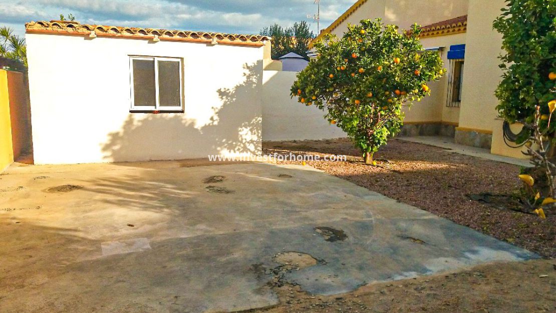 villa, a vendre, la florida, la siesta, la torreta, avec jardin, solarium, Torrevieja