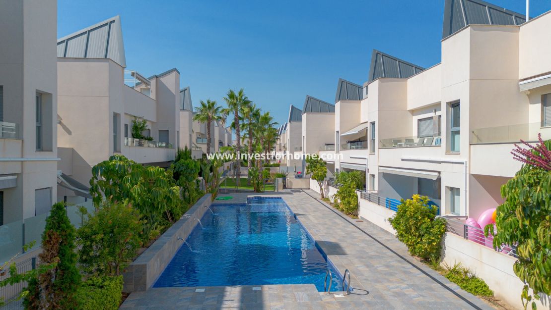 Villa Amalia, Torrevieja, La Veleta, Orihuela Costa, Alicante, Costa Blanca