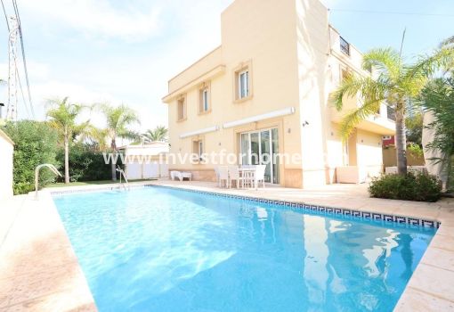 Villa - Försäljning - Orihuela Costa - Costa Blanca