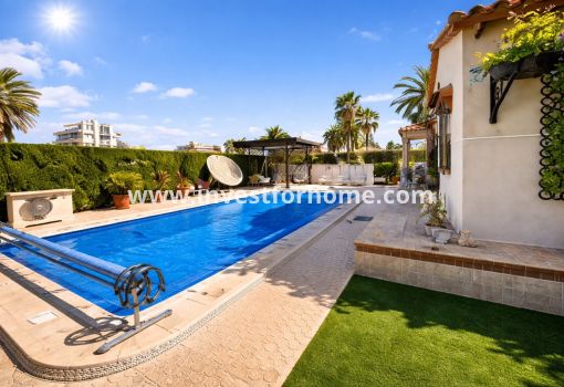 Villa - Försäljning - Orihuela Costa - Costa Blanca