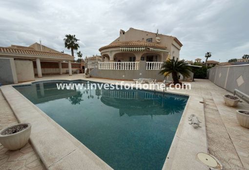 Villa - Försäljning - Orihuela Costa - Costa Blanca