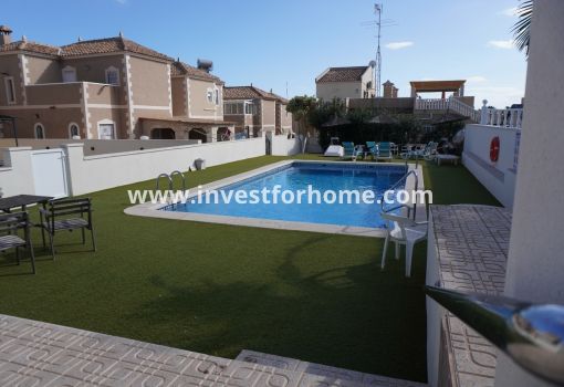 Villa - Försäljning - Orihuela Costa - Costa Blanca