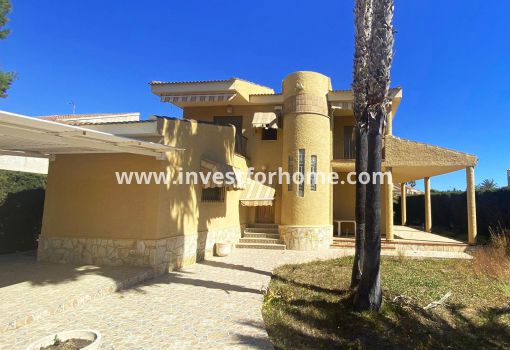 Villa - Försäljning - Orihuela Costa - Dehesa De Campoamor