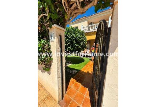 Villa - Försäljning - Orihuela Costa - Lomas De Cabo Roig