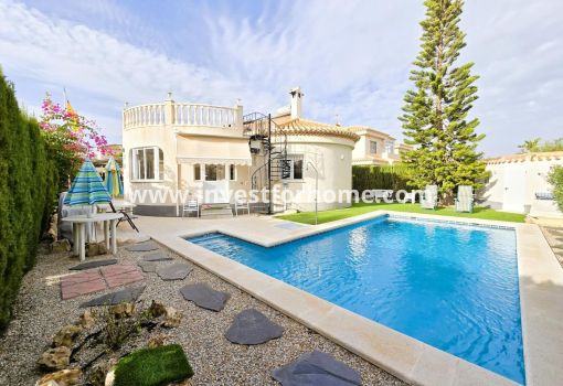 Villa - Försäljning - Orihuela Costa - Playa Flamenca
