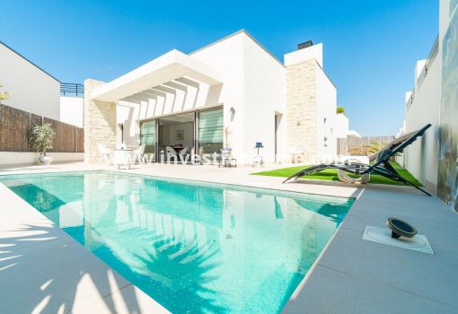 Villa - Försäljning - Orihuela Costa - Villamartin Golf
