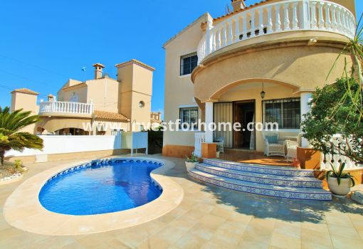 Villa - Försäljning - Orihuela Costa - Villamartín