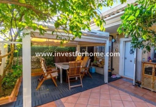 Villa - Försäljning - Torrevieja - aguas nuevas