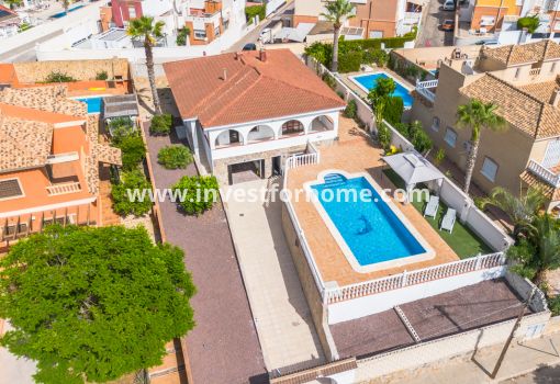 Villa - Försäljning - Torrevieja - Los Balcones