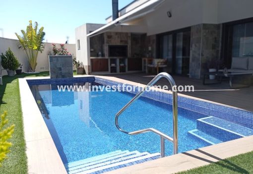 Villa - Sale - Daya Nueva - Costa Blanca