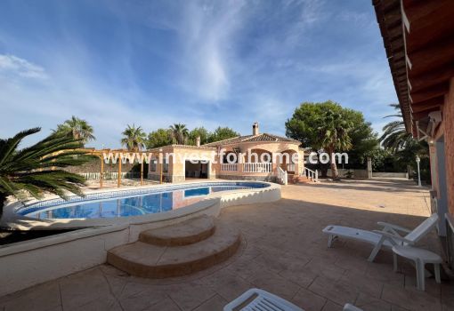 Villa - Sale - Dolores - Cmno. Escorredor