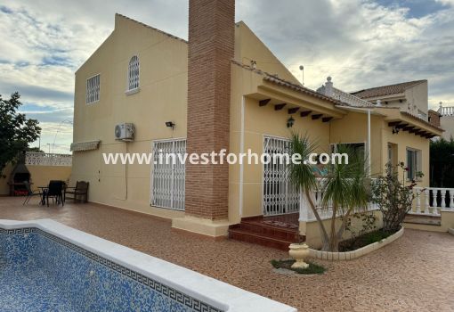 Villa - Sale - Orihuela Costa - Costa Blanca