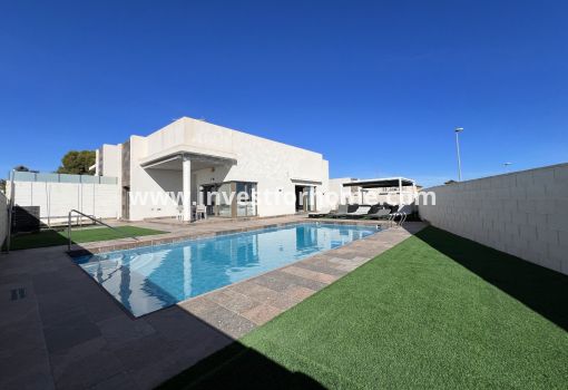 Villa - Sale - Orihuela Costa - Costa Blanca