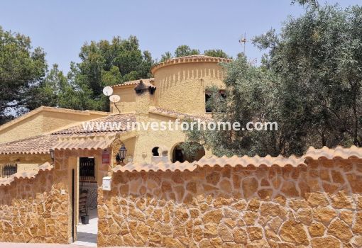 Villa - Sale - Orihuela Costa - Inland