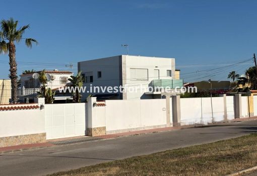 Villa - Sale - Torrevieja - Torreta Florida