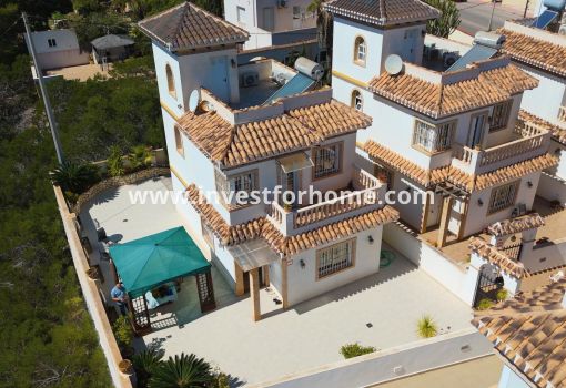 Villa - Vente - Torrevieja - Torrelamata - La Mata