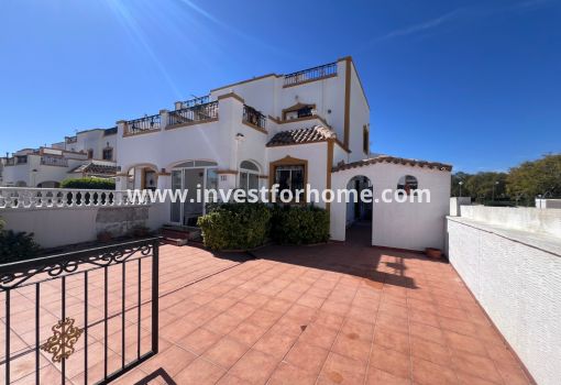 Villa - Verkoop - Orihuela Costa - Inland