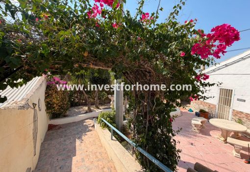 Villa - Verkoop - Orihuela Costa - Inland