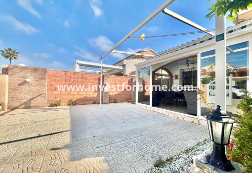 Villa - Verkoop - Orihuela Costa - Los Almendros-la Florida