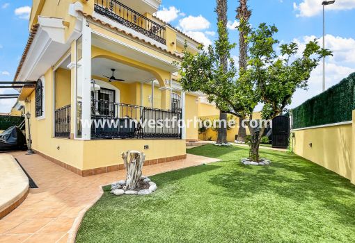Villa - Verkoop - Orihuela Costa - Los Dolses