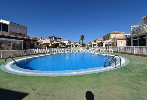 Villa - Verkoop - Orihuela Costa - Playa Flamenca