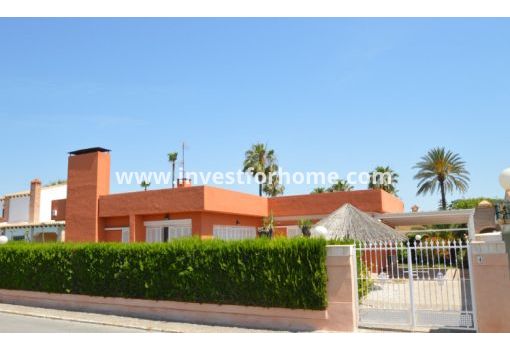 Villa - Verkoop - Torrevieja - Costa Blanca