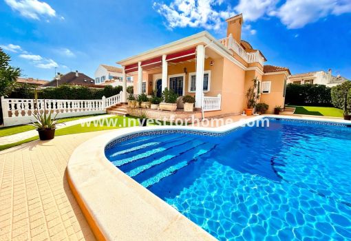 Villa - Verkoop - Torrevieja - Costa Blanca
