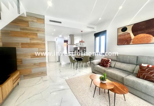 Villa - Verkoop - Torrevieja - ND-60559