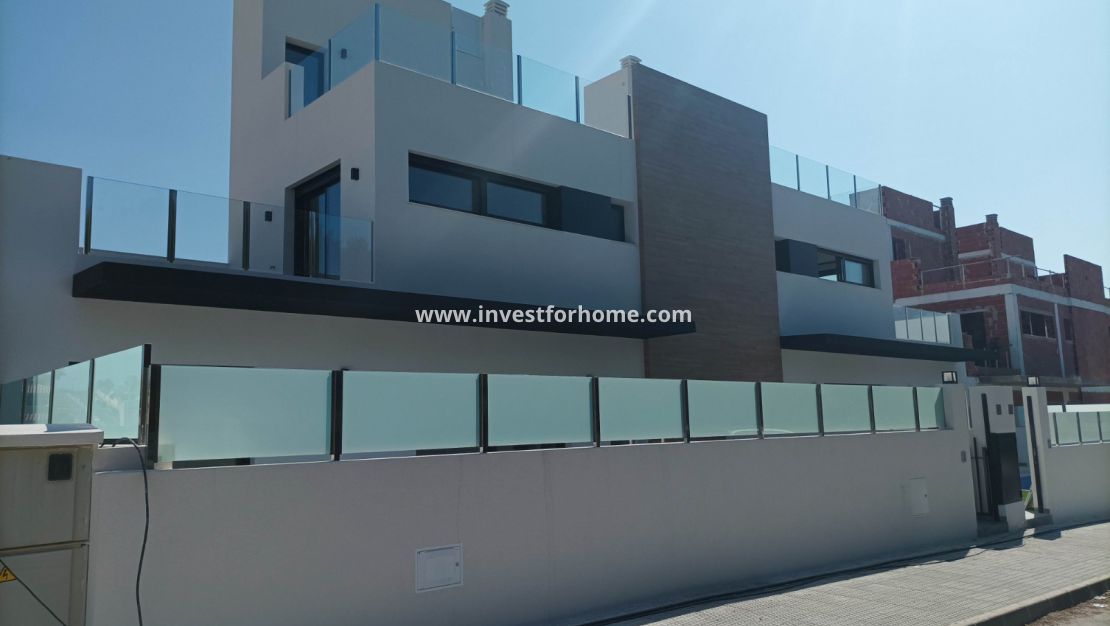 Villamartin, Orihuela Costa, Las ramblas, Campoamor, Dehesa de Campoamos, Lomas de Campoamor, Golf